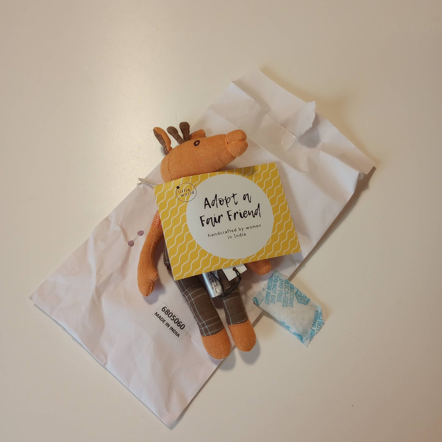 Jaunty Giraffe Fair Friend