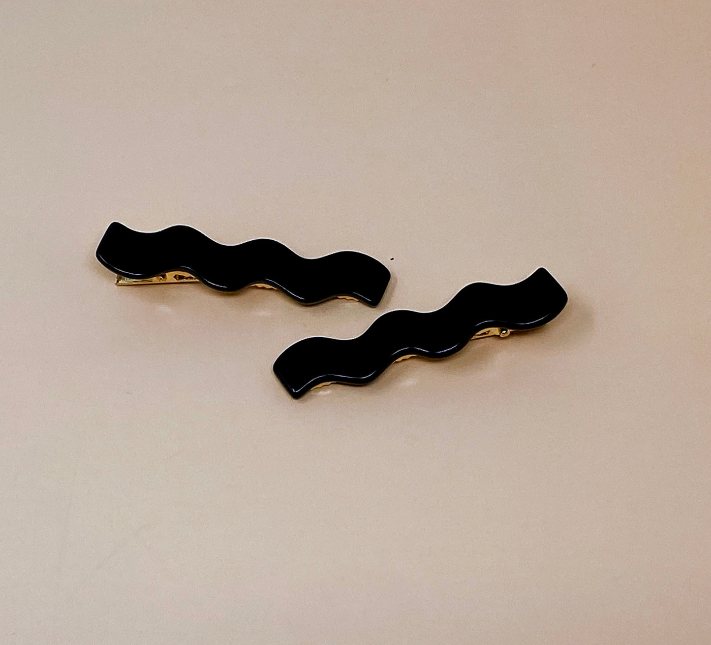 Wavy Barrette in Black (Set of 2)