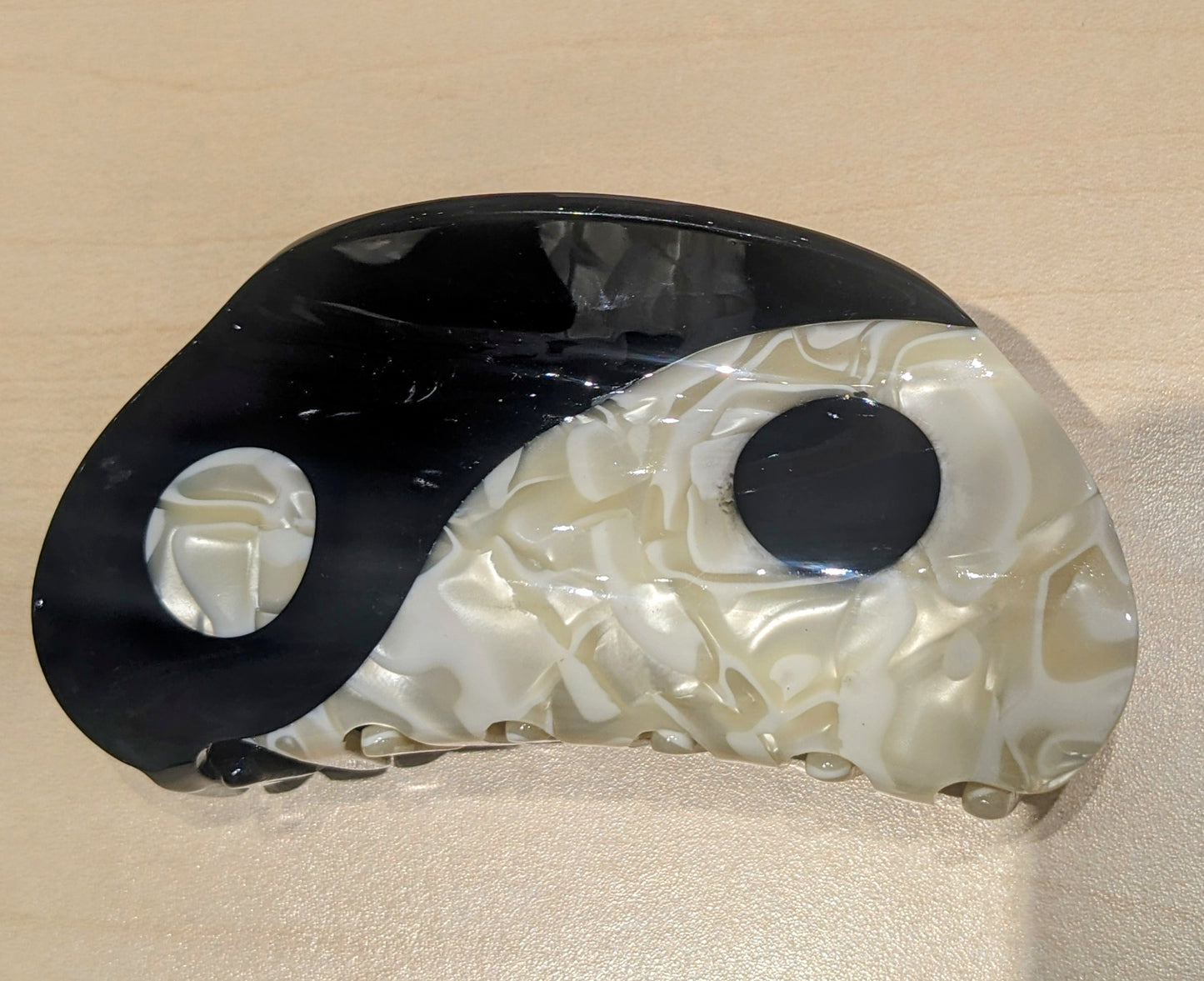 Yin & Yang Claw Clip