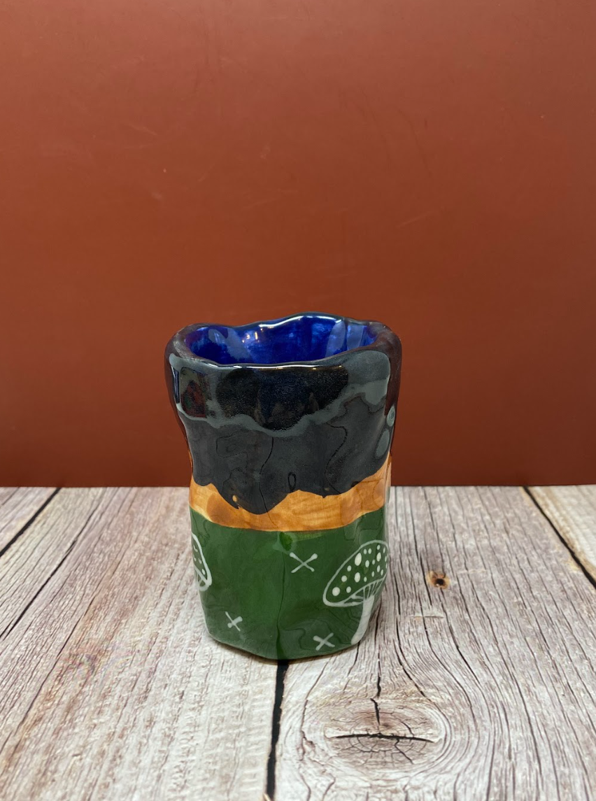 Girl Gang Vase "Green Mushrooms"