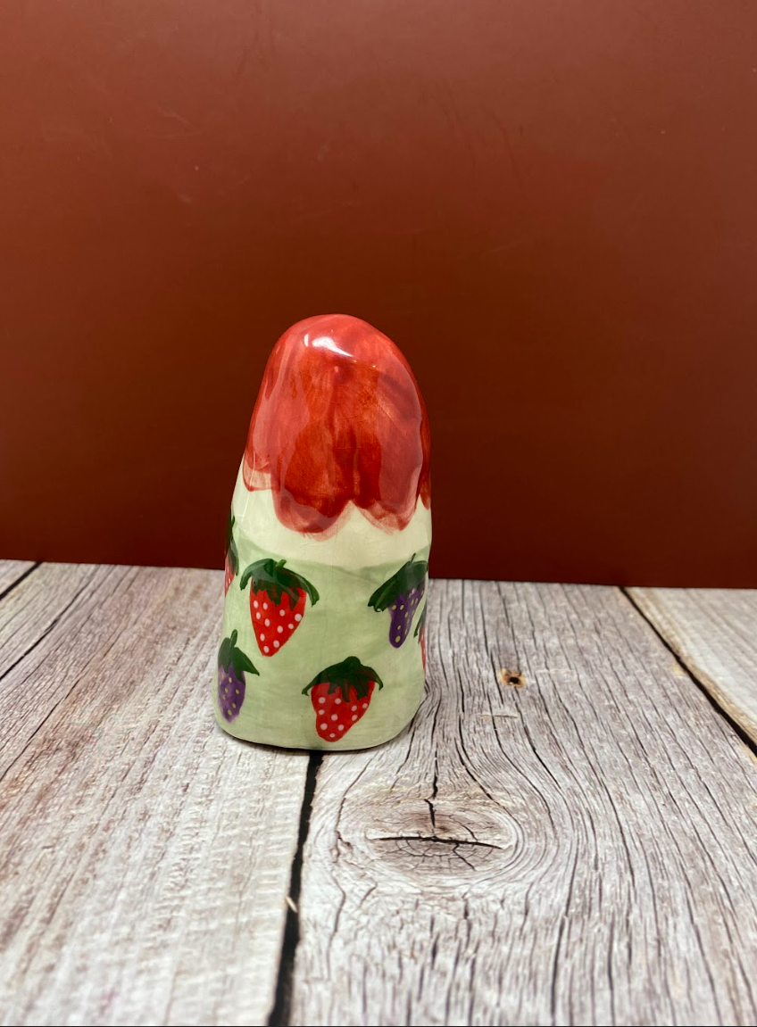 Girl Gang Sculpture "Strawberries"