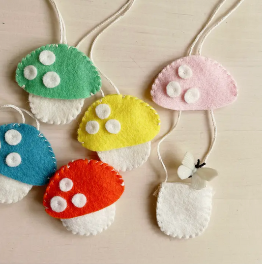 Mushroom Secret Pocket Necklace Kit