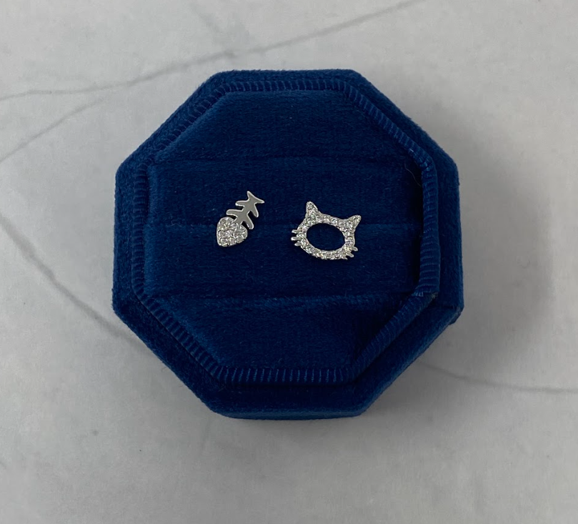 Silver CZ Cat & Fishbone Studs