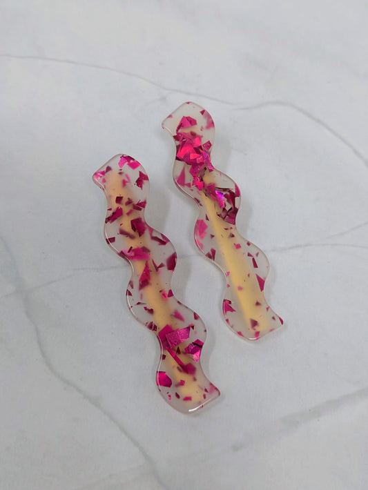 Wavy Barrette in Hot Pink Metallic (Set of 2)