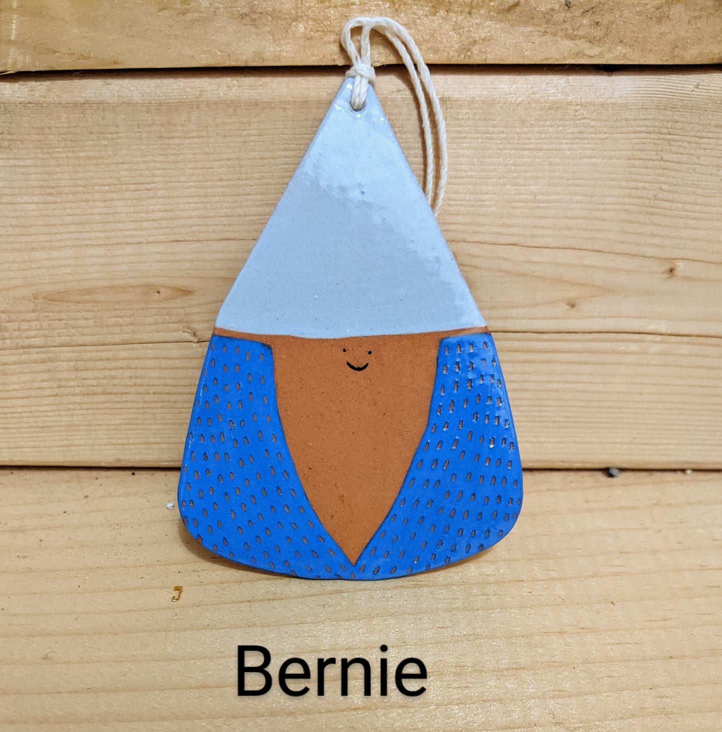 Ceramic Gnome Ornaments (Multiple colors)