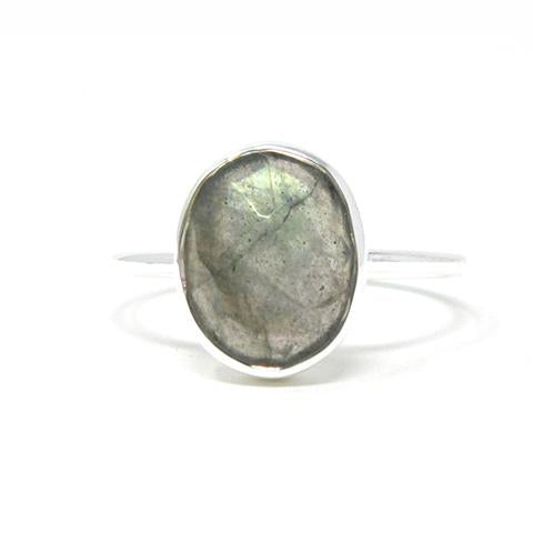 Sterling silver oval labradorite ring