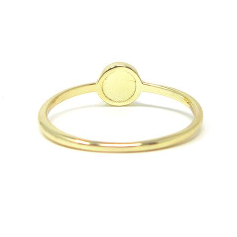 Yellow gold round opal ring